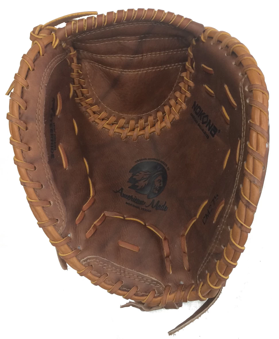 32.5 Inch Nokona Walnut CM275W Women's Fastpitch Softball Catcher Mitt - Image 2
